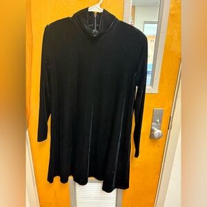 Chic Black Velvet Tunic Dress